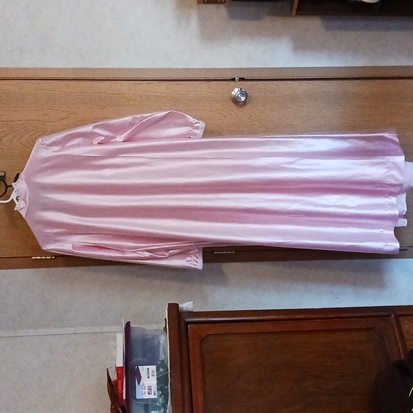 Miss Dira robe/gown set - Picture 7 of 12